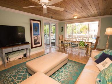 Five Bedroom Anna Maria Island Rental Pool Home Sleeps 10! Five Bedroom Anna Maria Island Rental Pool Home Sleeps 10!